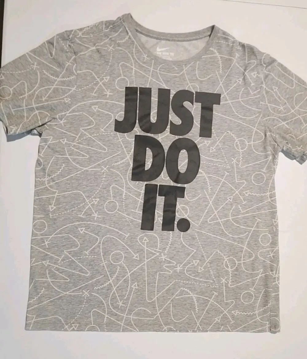 Nike Just Do It Mens Tee Dri Fit Athletic Cut Gray Sz. XL